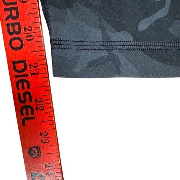 Lululemon Align Crop 21" Incognito Camo Multi Grey Women’s Size 6 - Picture 6 of 12